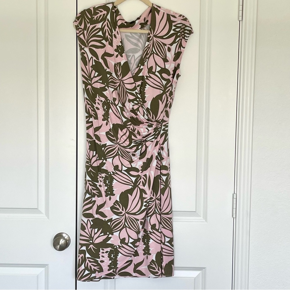 Tommy Bahama | Faux-wrap Short Sleeve Palm Leaf Print Medium Resort dress